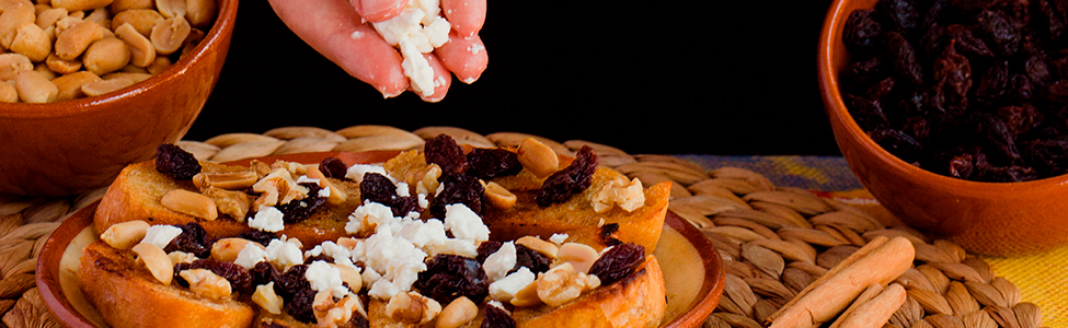 Receta de capirotada con Vainilla Molina