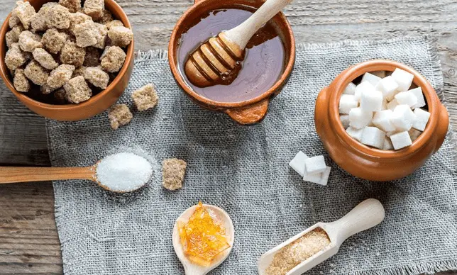 Conoce los diferentes tipos de azúcares en la repostería.