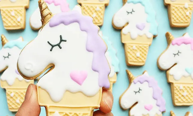 ¡La moda de la comida unicornio y colores arcoiris!