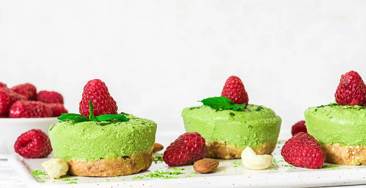 Deliciosos mini cheesecakes de matcha