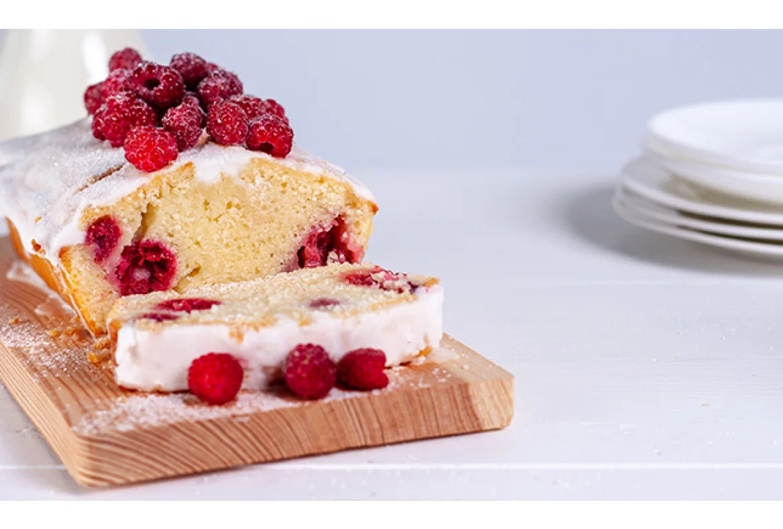 Prepara un delicioso pan de yogurt y frambuesas