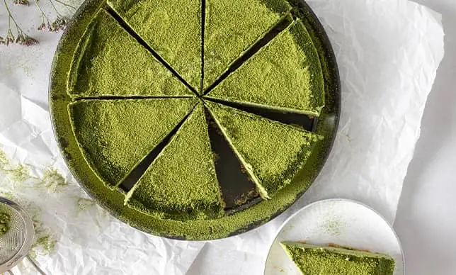 Preparemos un sencillo pastel frío de matcha