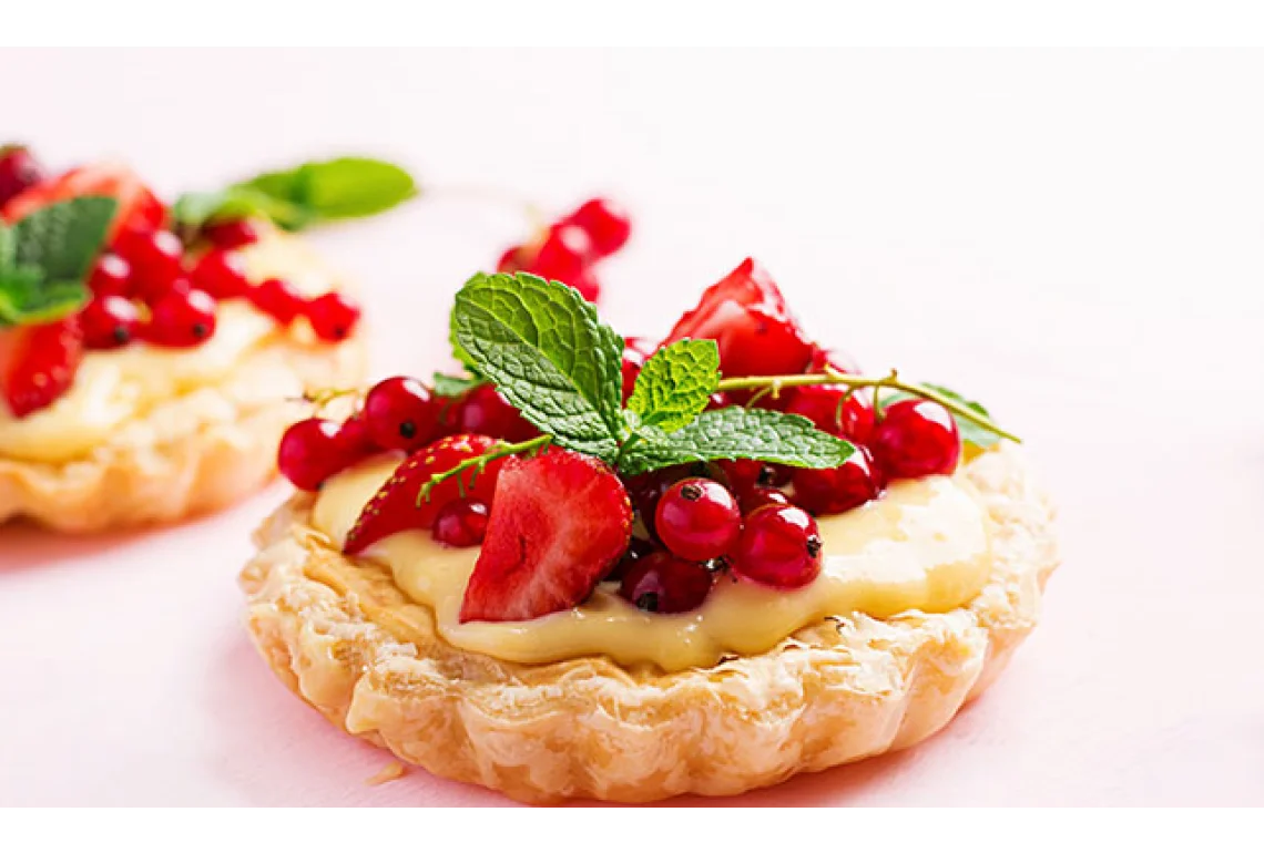 Prepara tarta de frutas individuales