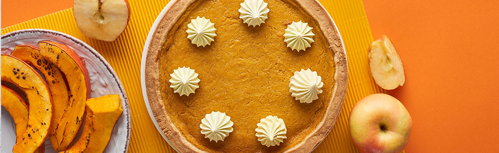 Hornea una tarta de calabaza con queso crema