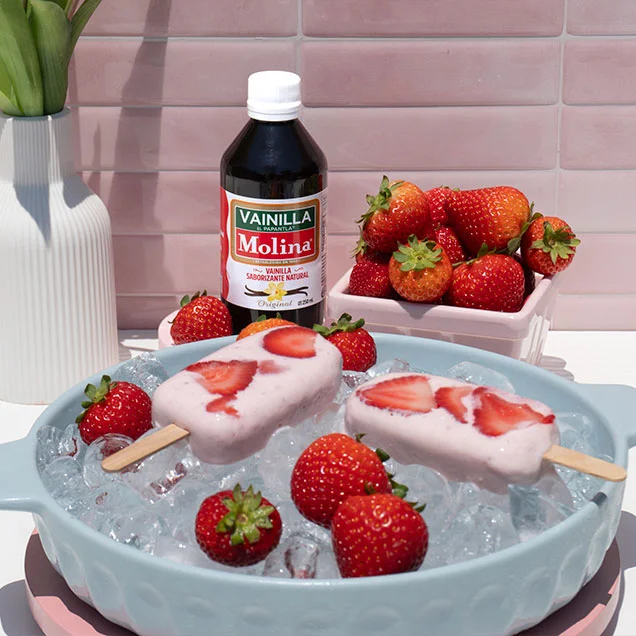 Paletas de fresa cremosas