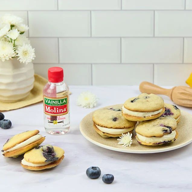 Sándwiches de limón y arándanos
