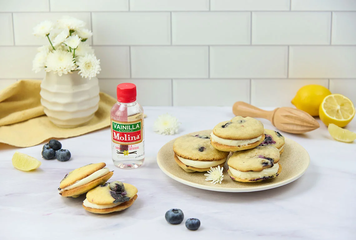 Sándwiches de limón y arándanos