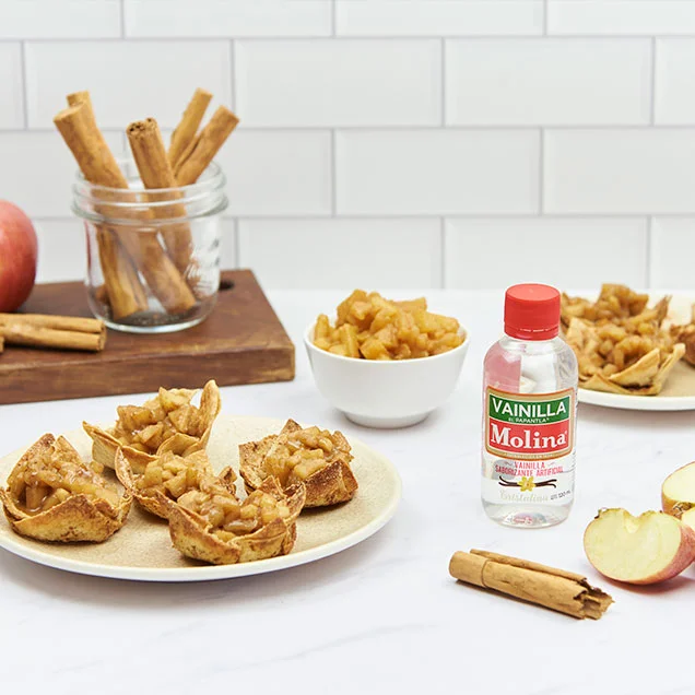 Tartas de manzana con tortillas de harina