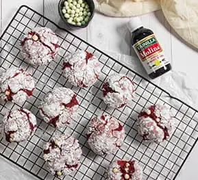 Galletas craqueladas de red velvet